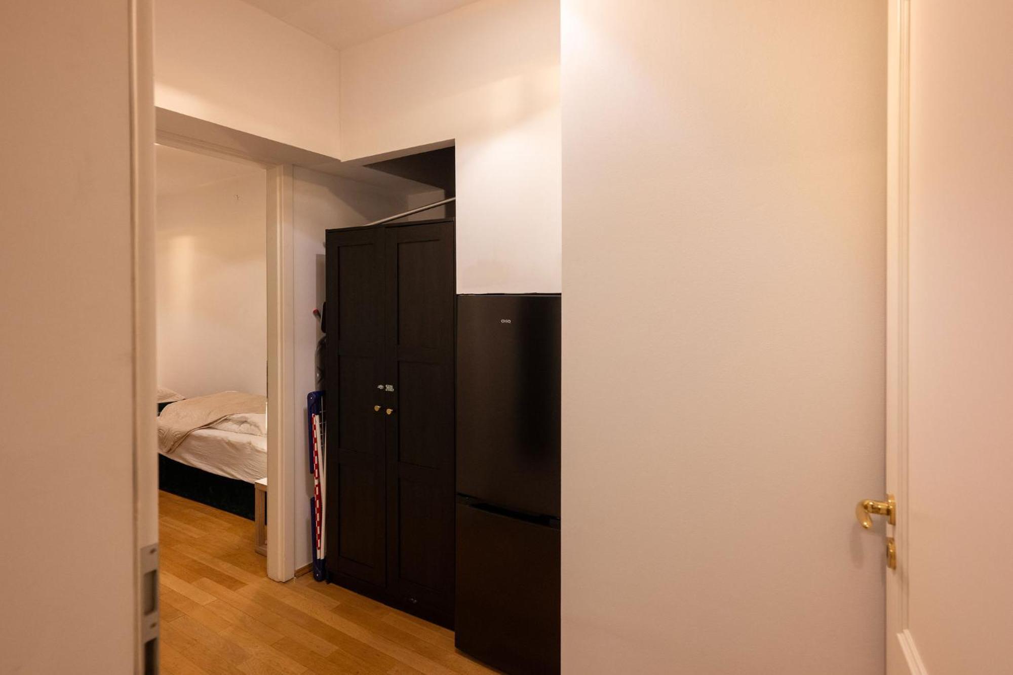 Appartement Large 110 Qm, 3 Bedrooms And Very 1-12 Guests München