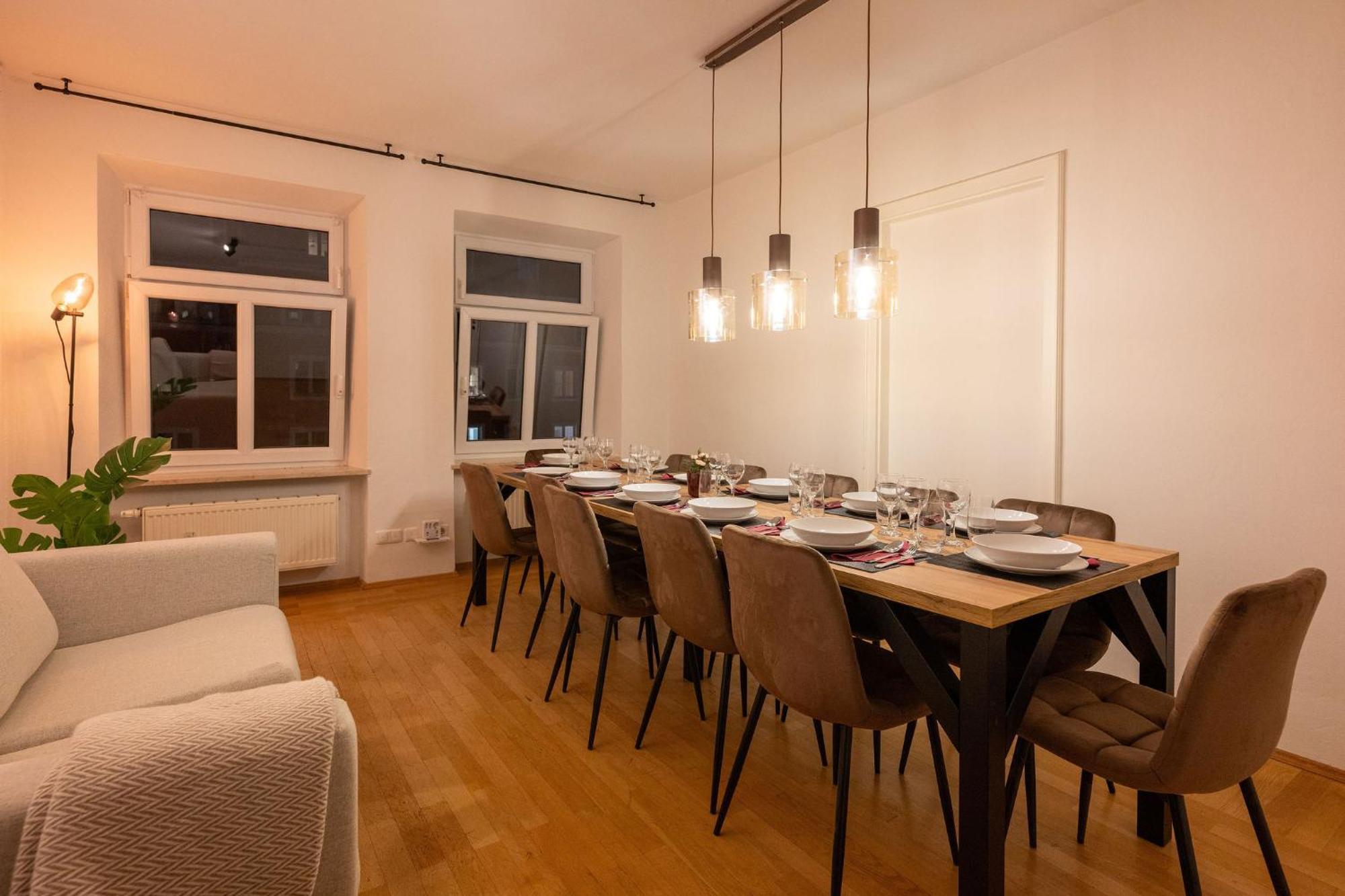 Large 110 Qm, 3 Bedrooms And Very 1-12 Guests *